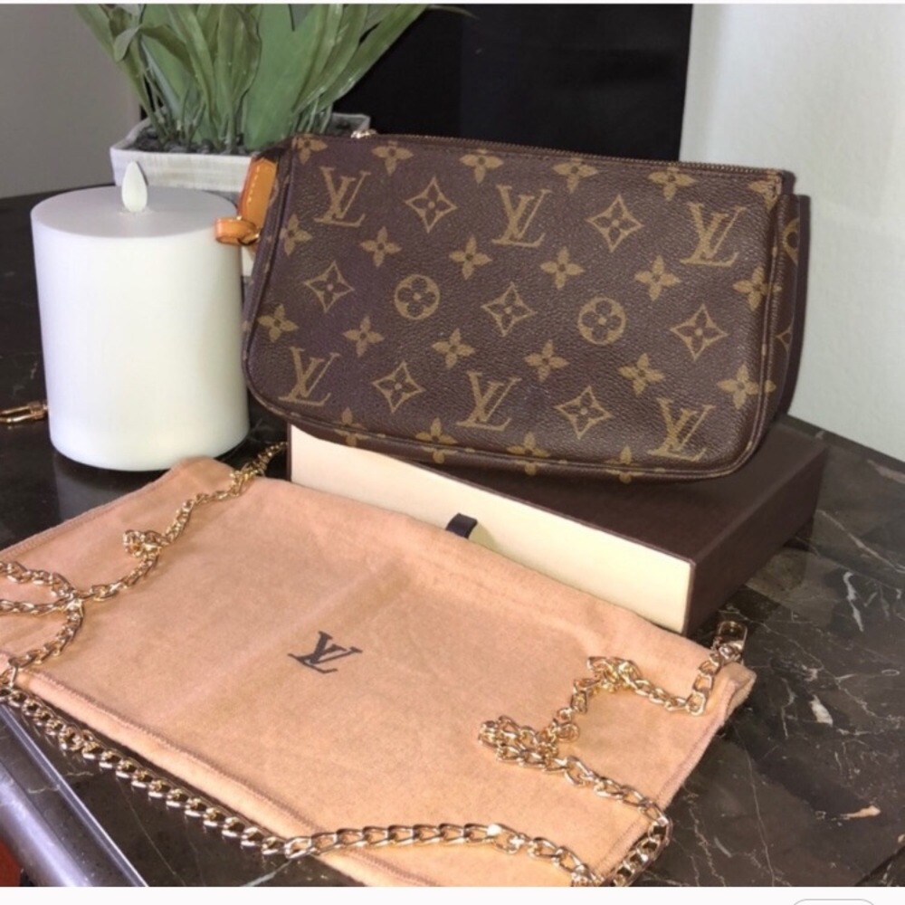Louis Vuitton mini purse ( don’t buy )